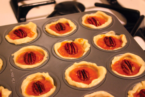 tiny pecan pumpkin pies